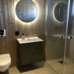 - New Modern With Fantastic View *