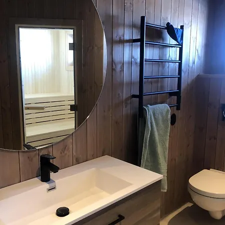 - New Modern With Fantastic View *